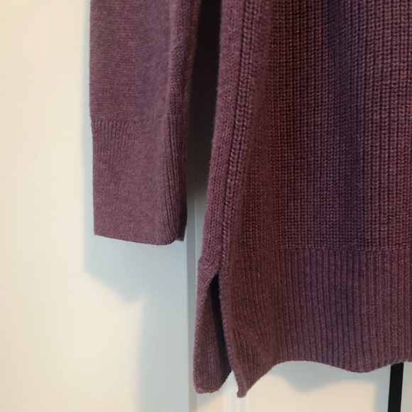 Never Worn Comfy Tunic in pretty light plum - Picture 3 of 7